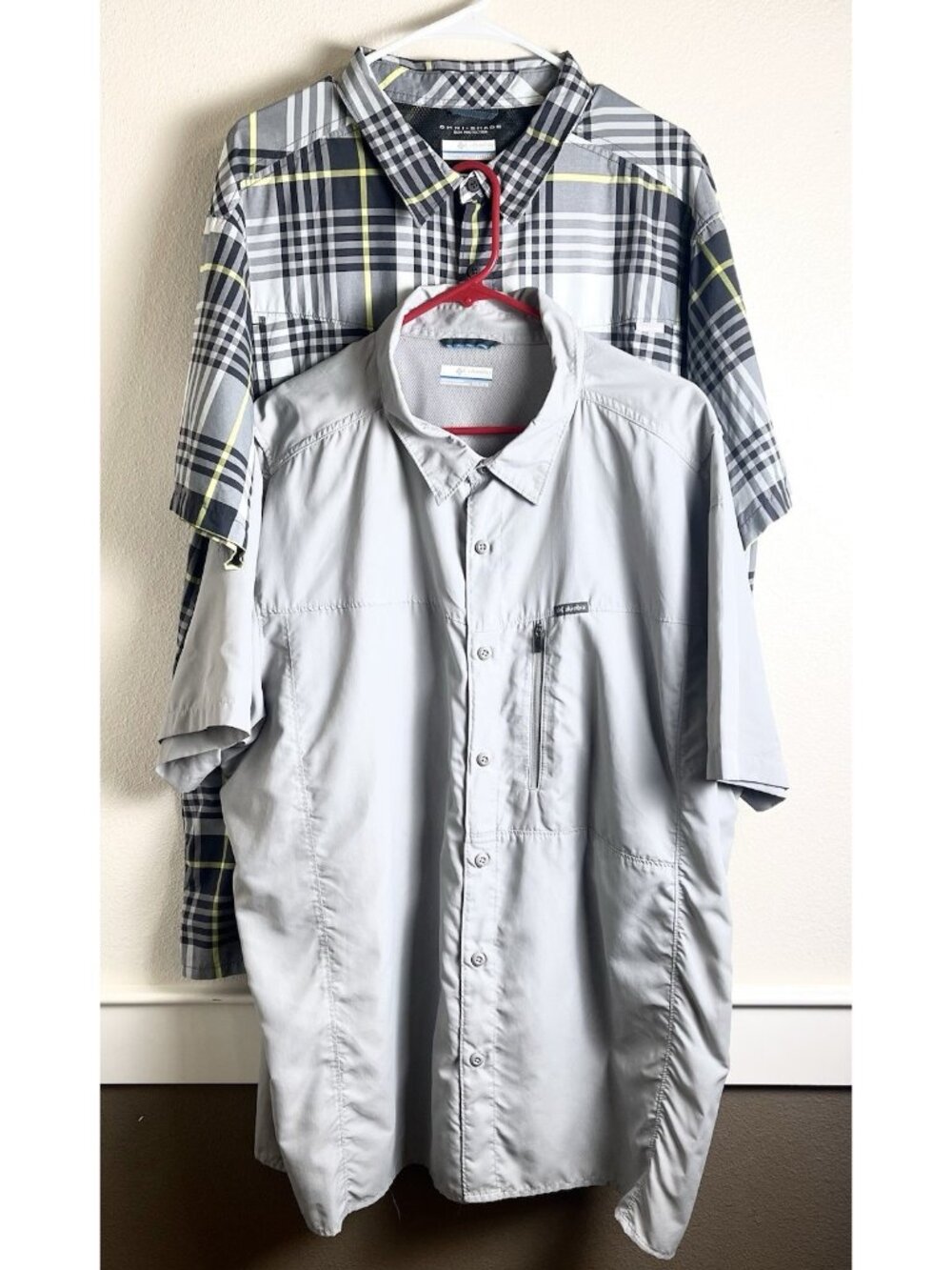 2 Columbia Button-up Shirts XXL Omni-Shade Short Sleeve Vented Hiking Fishing